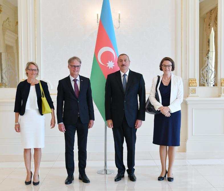 President Aliyev receives credentials of ambassadors of several countries (PHOTO)