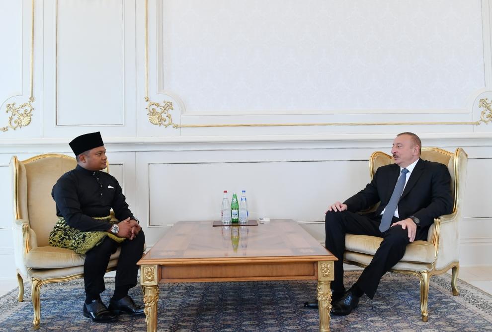 President Aliyev receives credentials of ambassadors of several countries (PHOTO)