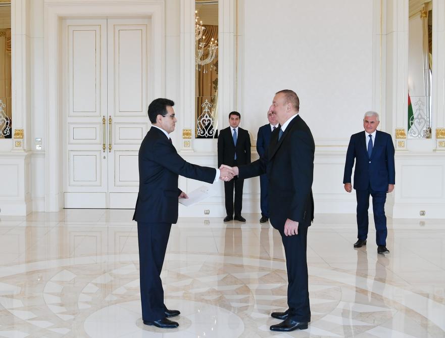 President Aliyev receives credentials of ambassadors of several countries (PHOTO)