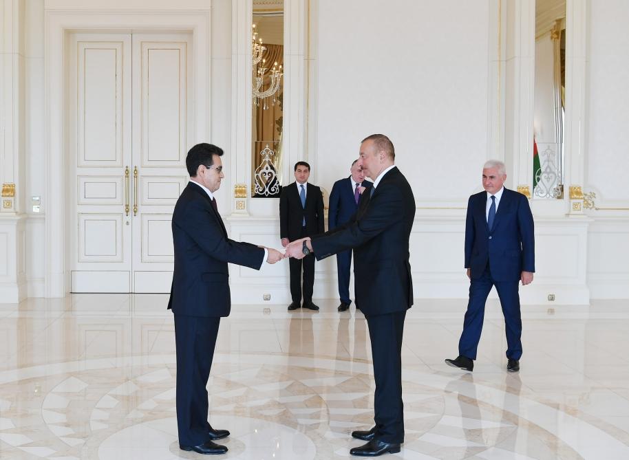 President Aliyev receives credentials of ambassadors of several countries (PHOTO)