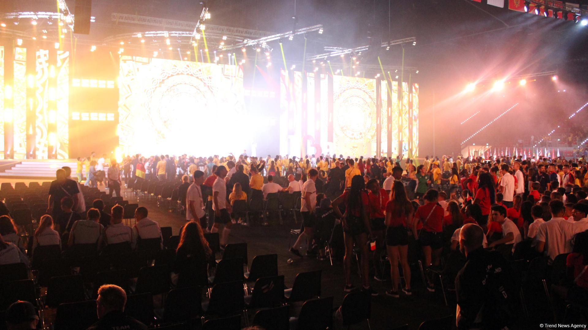 Awesome closing ceremony of XV Summer European Youth Olympic Festival in Baku (PHOTO)