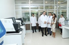 Vice-President of Heydar Aliyev Foundation Leyla Aliyeva visits several medical centers in Baku (PHOTO)