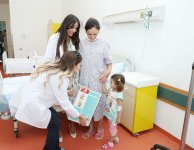 Vice-President of Heydar Aliyev Foundation Leyla Aliyeva visits several medical centers in Baku (PHOTO)