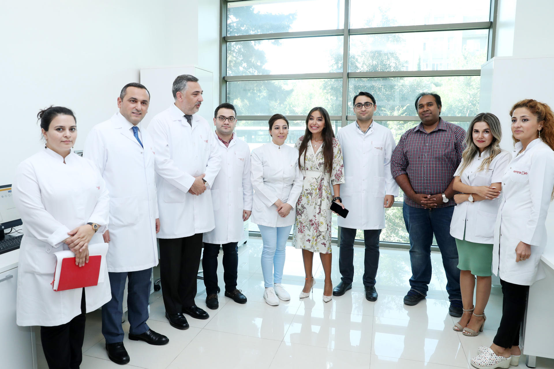 Vice-President of Heydar Aliyev Foundation Leyla Aliyeva visits several medical centers in Baku (PHOTO)