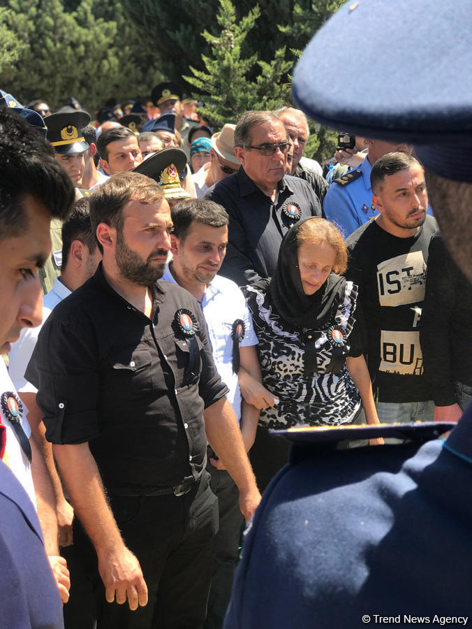 Farewell ceremony for pilot of Azerbaijani crashed MiG-29 aircraft underway (PHOTO)