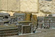 Baku’s Mysterious Tower (PHOTO)