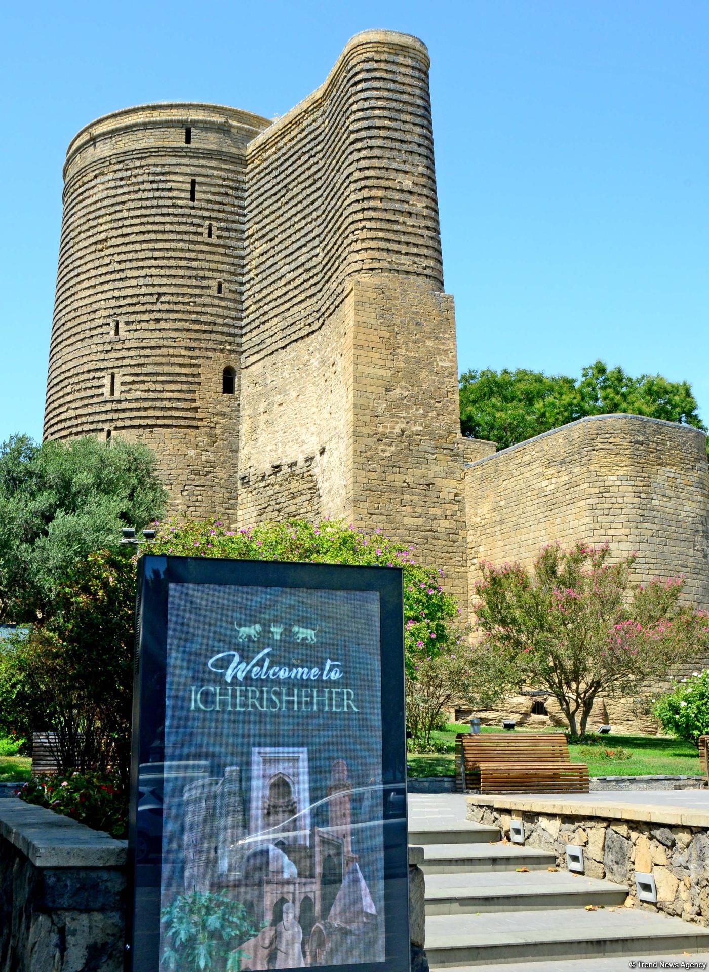 Baku’s Mysterious Tower (PHOTO)