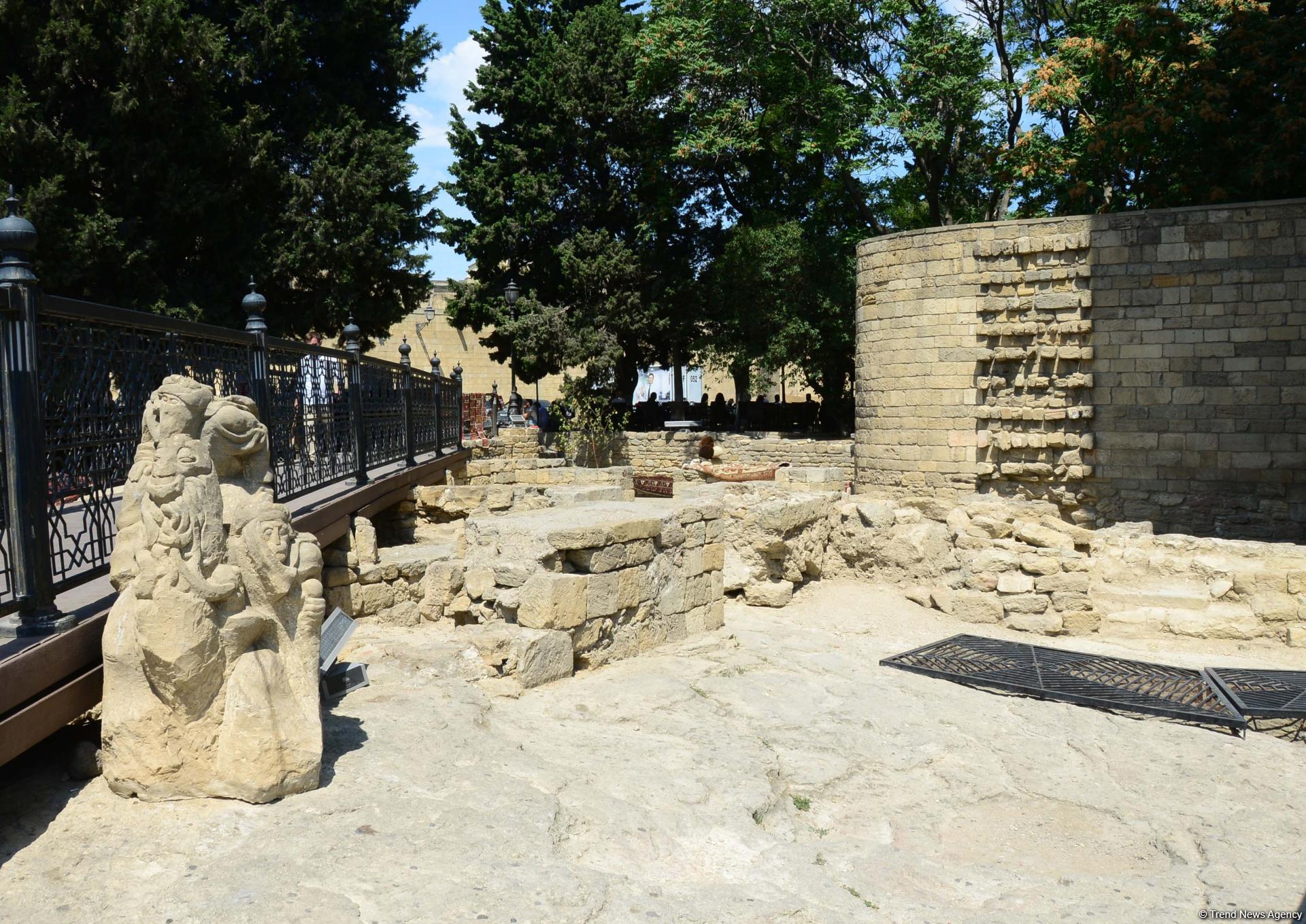 Baku’s Mysterious Tower (PHOTO)