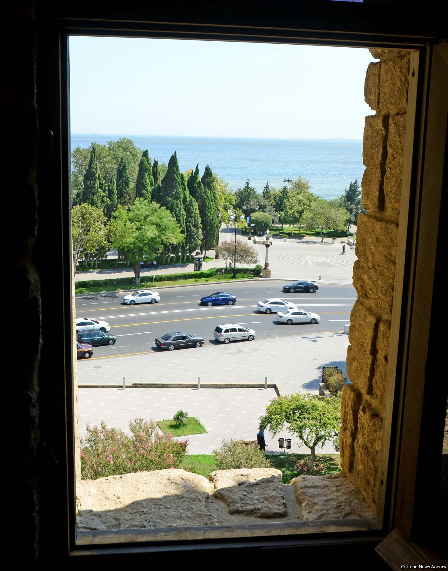 Baku’s Mysterious Tower (PHOTO)