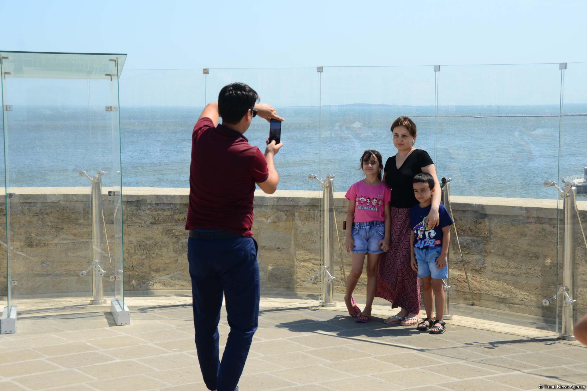 Baku’s Mysterious Tower (PHOTO)