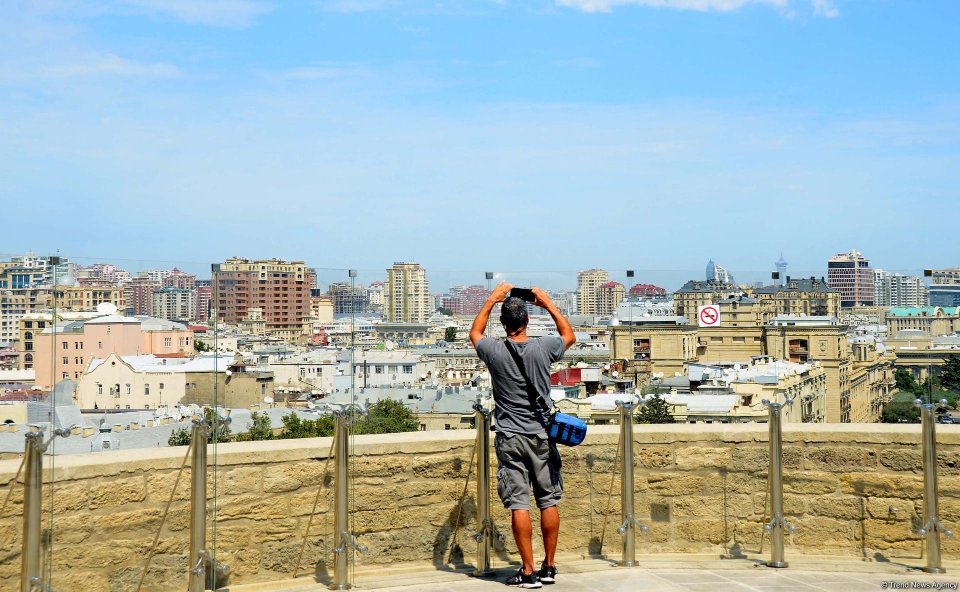 Baku’s Mysterious Tower (PHOTO)