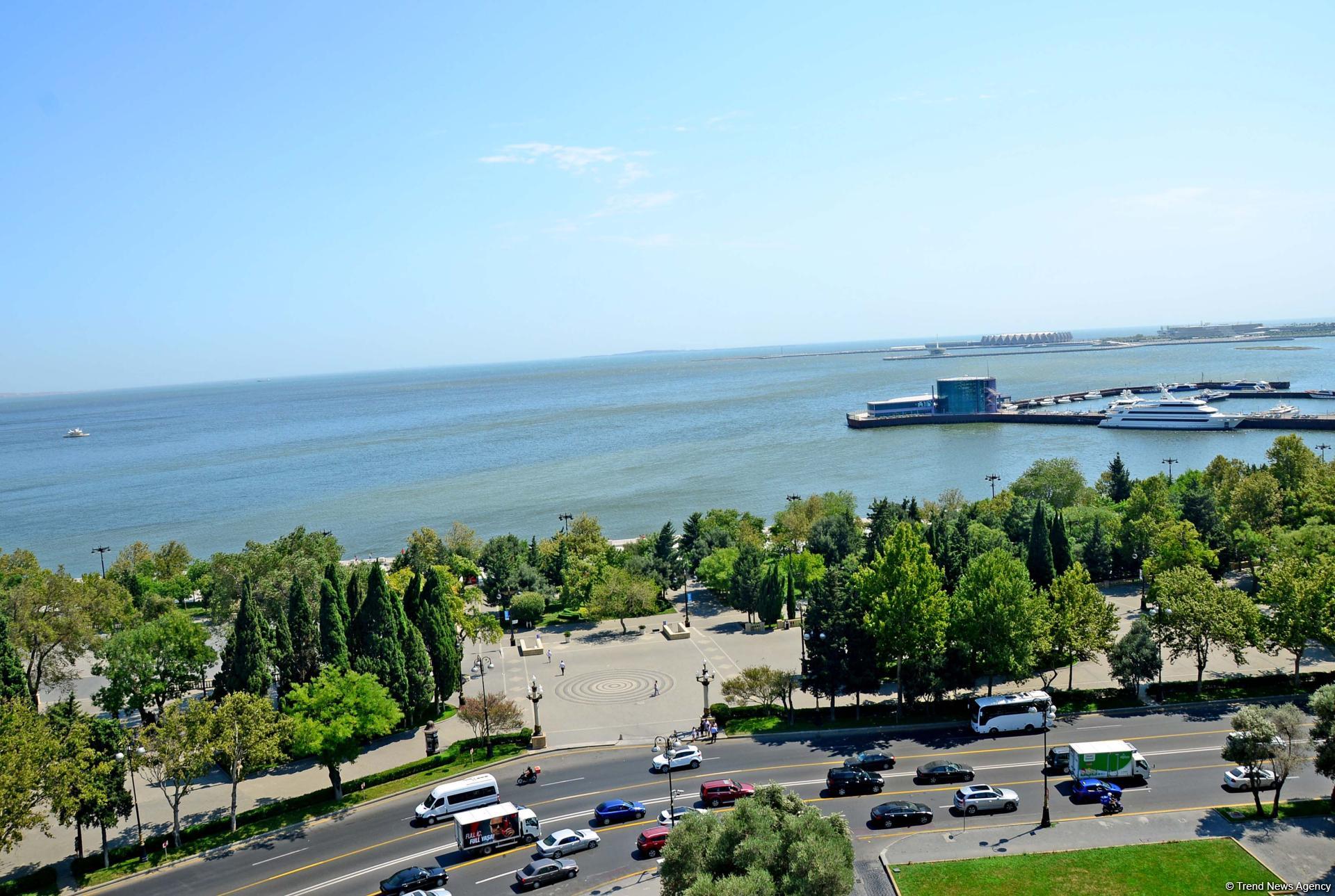 Baku’s Mysterious Tower (PHOTO)
