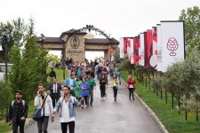 Vice-President of Heydar Aliyev Foundation Leyla Aliyeva views pavilions at First Grape and Wine Festival (PHOTOS)