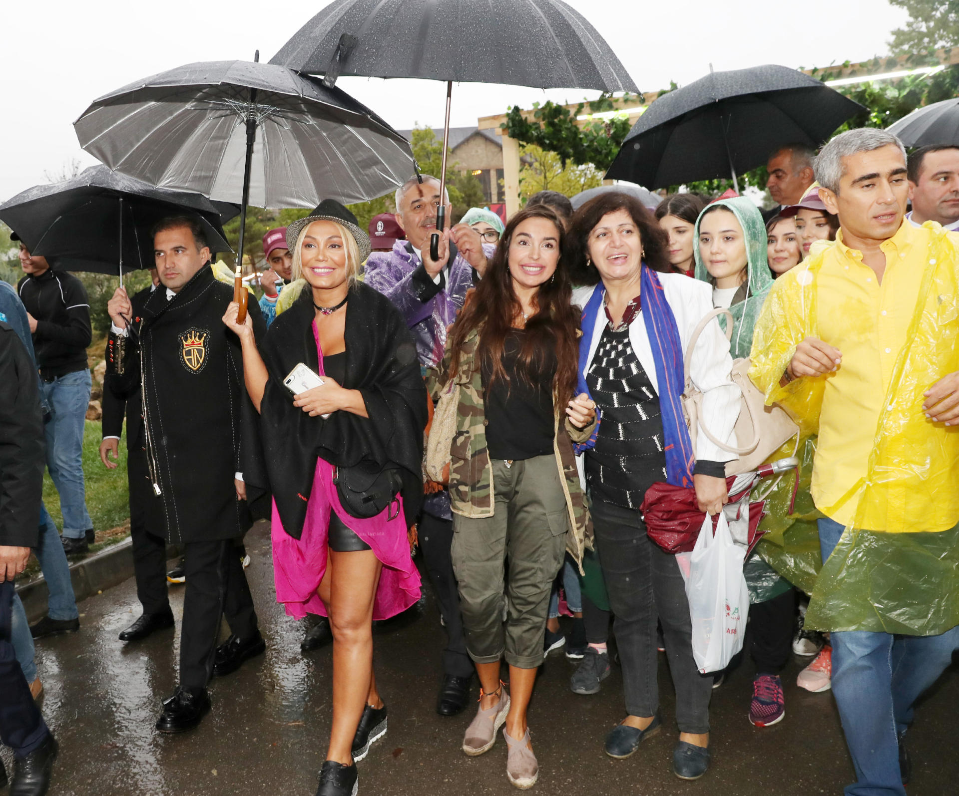 Vice-President of Heydar Aliyev Foundation Leyla Aliyeva views pavilions at First Grape and Wine Festival (PHOTOS)