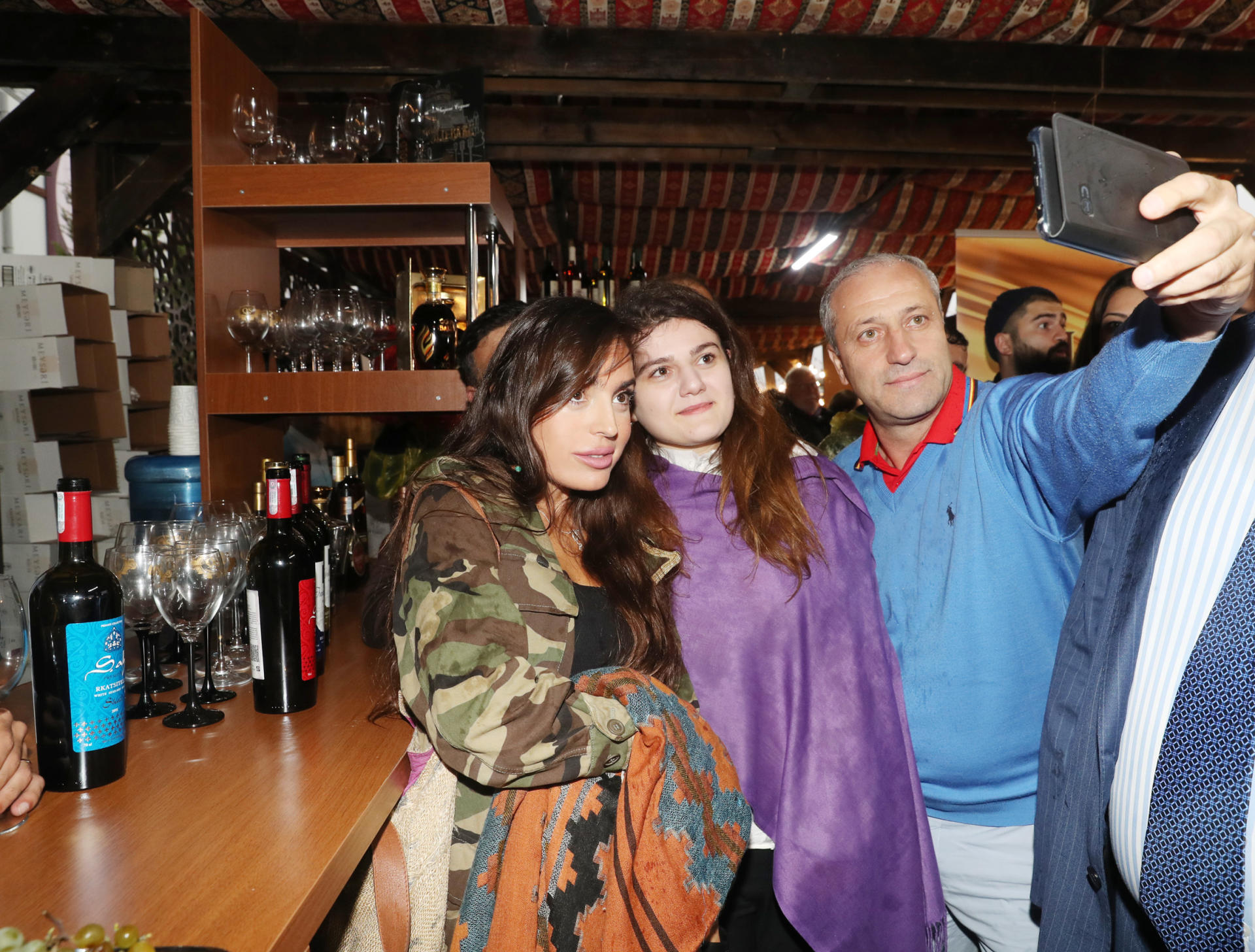 Vice-President of Heydar Aliyev Foundation Leyla Aliyeva views pavilions at First Grape and Wine Festival (PHOTOS)