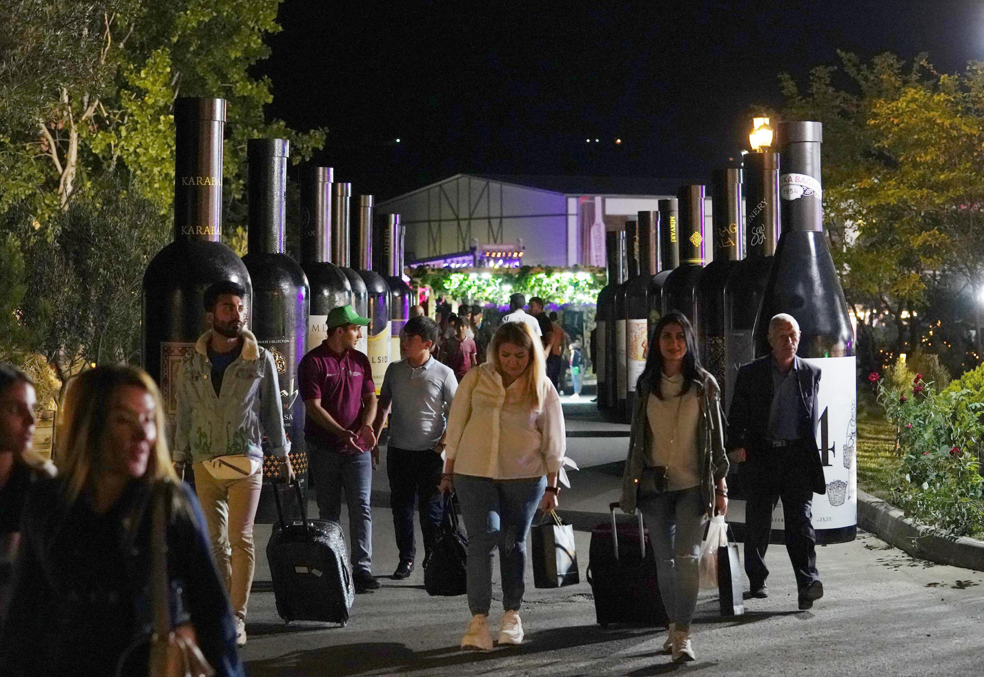 Vice-President of Heydar Aliyev Foundation Leyla Aliyeva views pavilions at First Grape and Wine Festival (PHOTOS)