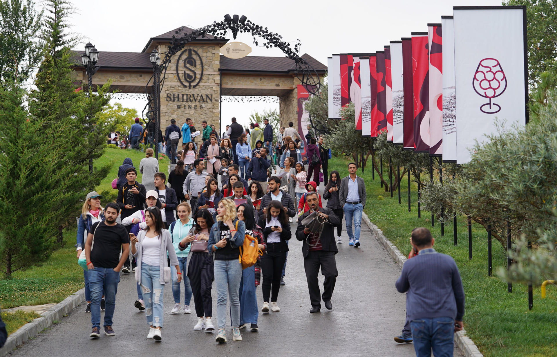 Vice-President of Heydar Aliyev Foundation Leyla Aliyeva views pavilions at First Grape and Wine Festival (PHOTOS)