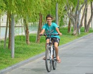 The boulevard: Baku’s "diamond necklace" (PHOTO)
