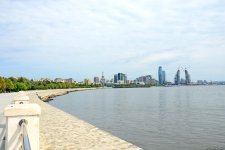 The boulevard: Baku’s "diamond necklace" (PHOTO)