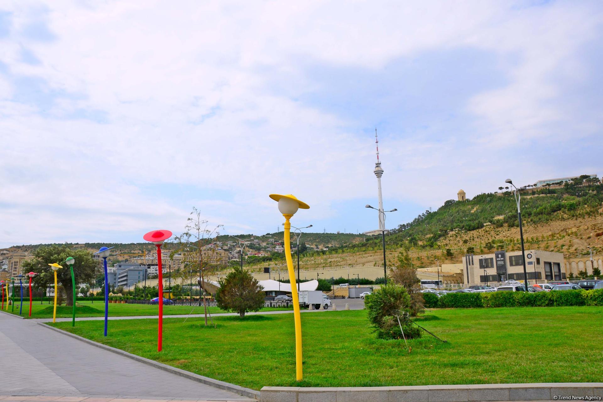 The boulevard: Baku’s "diamond necklace" (PHOTO)