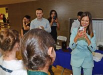 World champion gymnast meets children with disabilities in Baku (PHOTO)