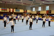 World champion gymnast meets children with disabilities in Baku (PHOTO)