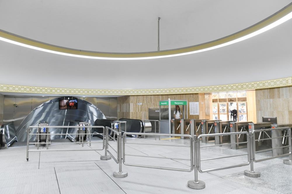 President Ilham Aliyev views work done at Khatai station of Baku Metro (PHOTO)
