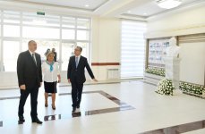 Azerbaijani president views conditions at newly-reconstructed school in Baku's Surakhani (PHOTO)