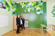 Azerbaijani president views conditions at newly-reconstructed school in Baku's Surakhani (PHOTO)