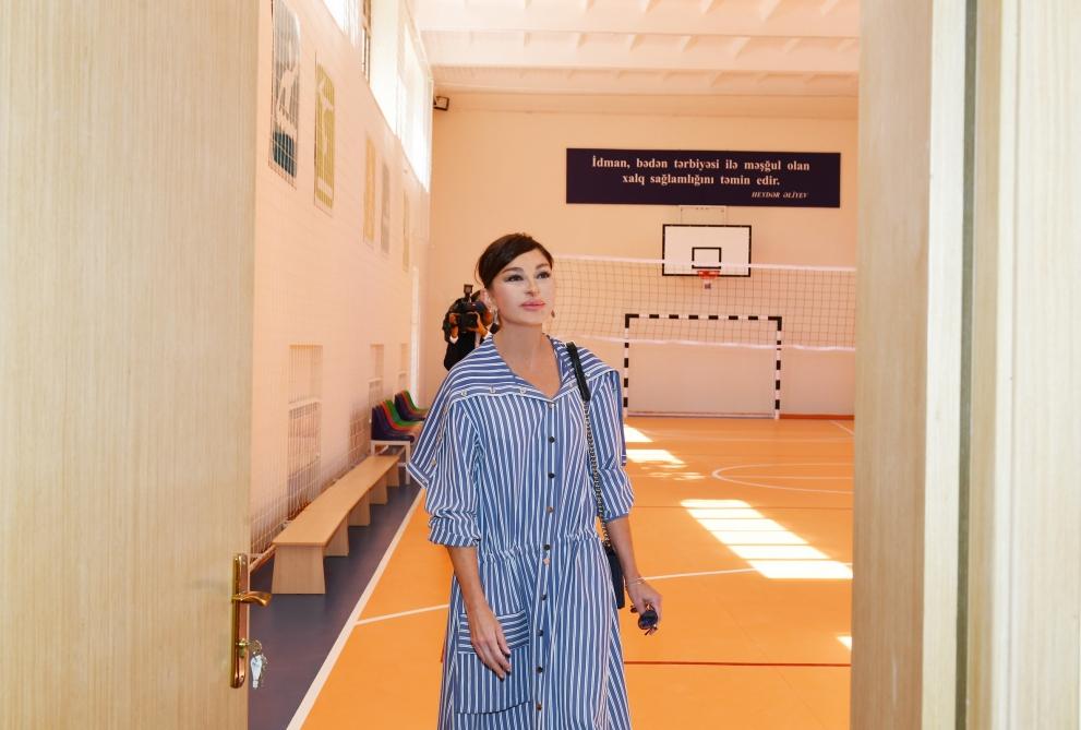 First VP Mehriban Aliyeva views conditions created at newly-renovated school No 113 in Kurdakhani (PHOTO) (UPDATE)