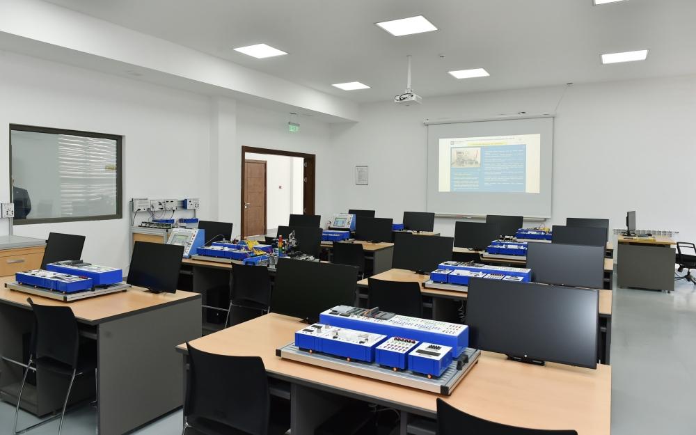 President Ilham Aliyev inaugurates Baku State Vocational Education Centre on Industry and Innovation (PHOTO)