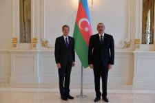 President Ilham Aliyev receives credentials of incoming Latvian, UK ambassadors (PHOTO)