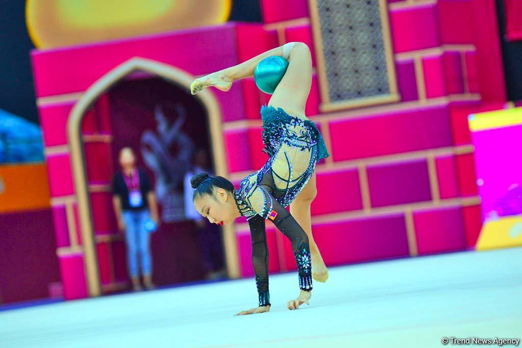 Best moments of 2nd day of Rhythmic Gymnastics World Championships in Baku (PHOTO)