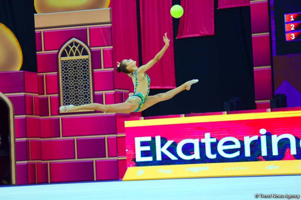 Best moments of 2nd day of Rhythmic Gymnastics World Championships in Baku (PHOTO)