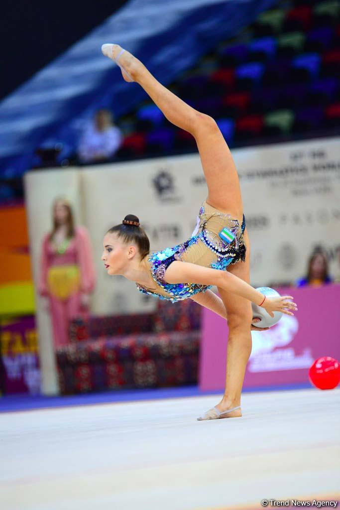Best moments of 2nd day of Rhythmic Gymnastics World Championships in Baku (PHOTO)