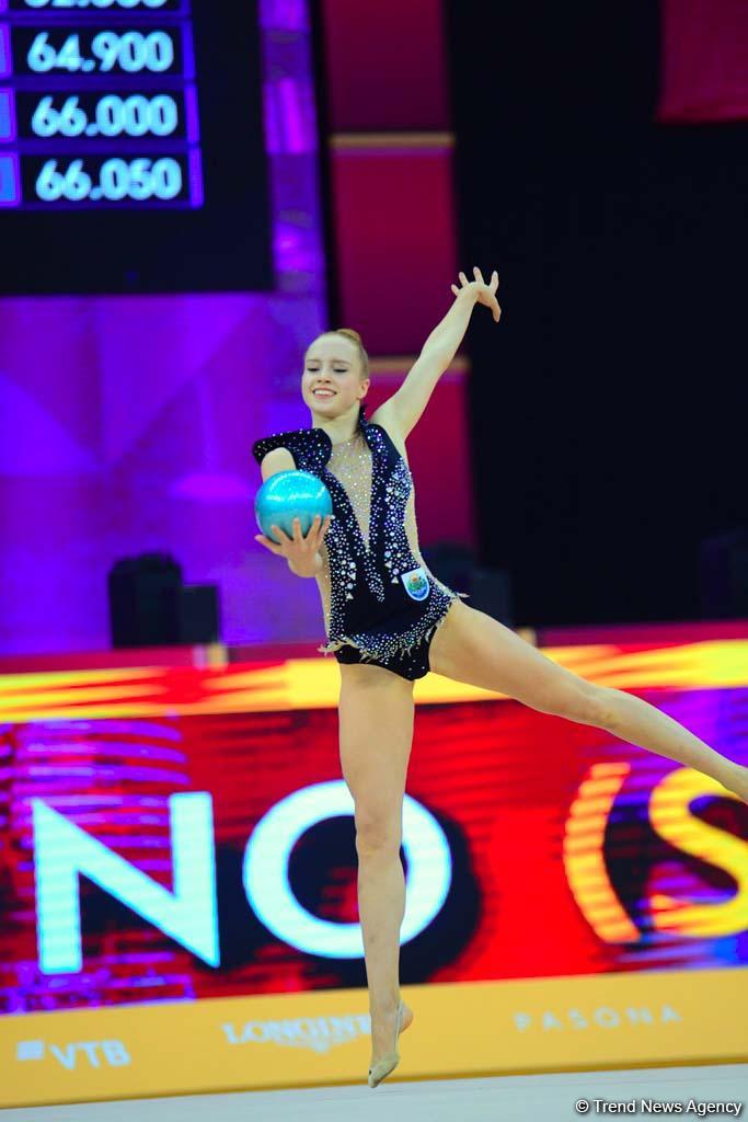 Best moments of 2nd day of Rhythmic Gymnastics World Championships in Baku (PHOTO)