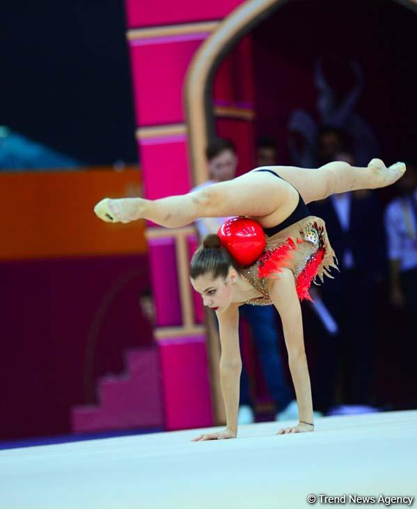 Best moments of 2nd day of Rhythmic Gymnastics World Championships in Baku (PHOTO)