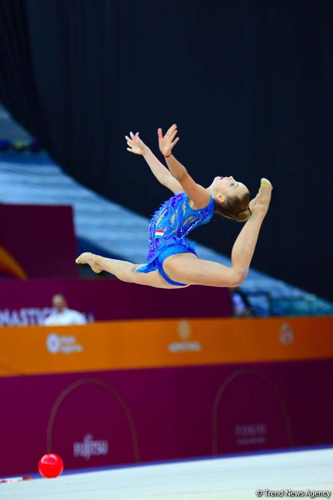 Best moments of 2nd day of Rhythmic Gymnastics World Championships in Baku (PHOTO)