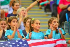 Spectators of World Championships in Baku admire gymnasts’ grace (PHOTO)