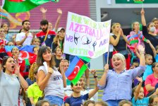 Spectators of World Championships in Baku admire gymnasts’ grace (PHOTO)