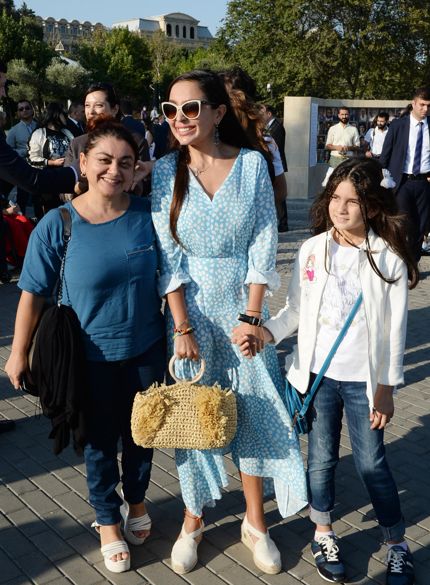 Heydar Aliyev Foundation VP attends opening of photo exhibition on multicultural values of Azerbaijan (PHOTO)