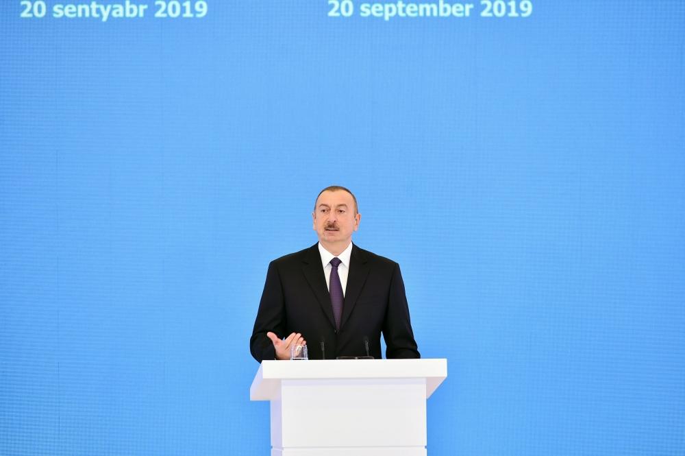 President Ilham Aliyev attended ceremony to mark 25th anniversary of Contract of the Century and Oil Workers Day (PHOTO)