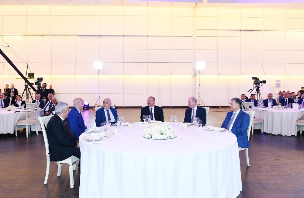 President Ilham Aliyev attended ceremony to mark 25th anniversary of Contract of the Century and Oil Workers Day (PHOTO)