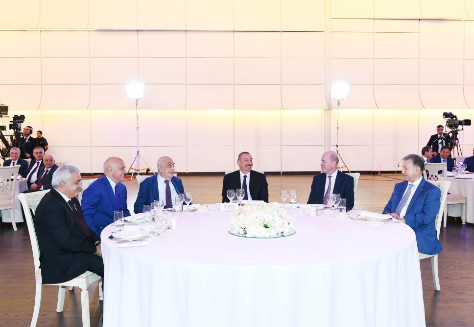 President Ilham Aliyev attended ceremony to mark 25th anniversary of Contract of the Century and Oil Workers Day (PHOTO)
