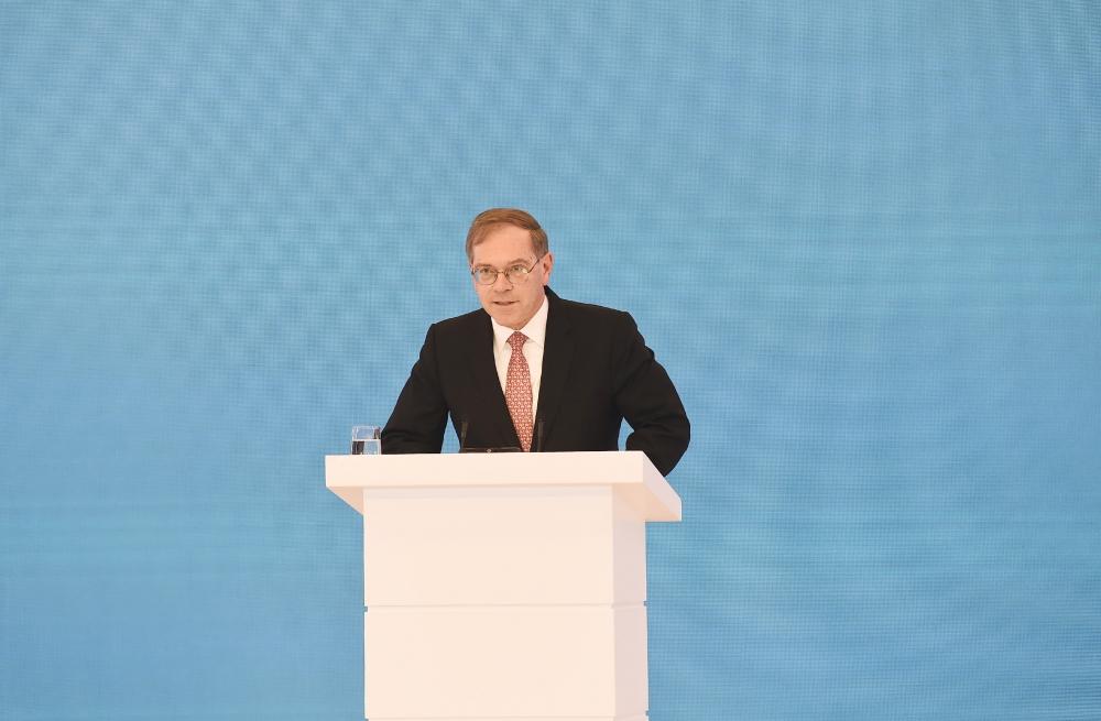 President Ilham Aliyev attended ceremony to mark 25th anniversary of Contract of the Century and Oil Workers Day (PHOTO)