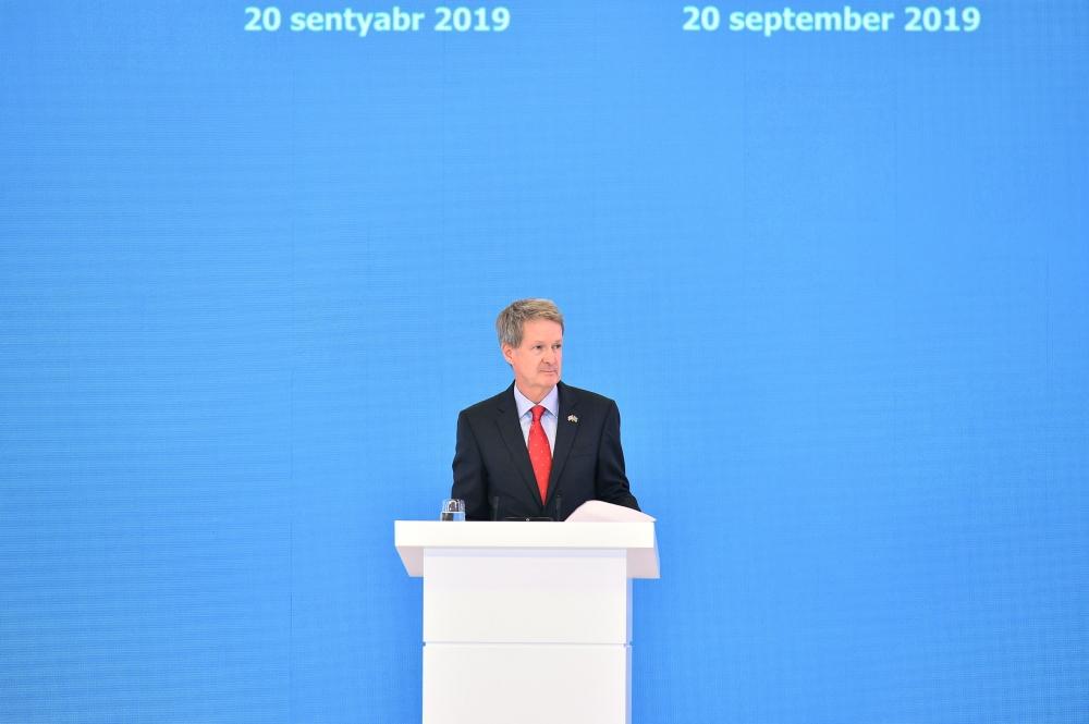 President Ilham Aliyev attended ceremony to mark 25th anniversary of Contract of the Century and Oil Workers Day (PHOTO)