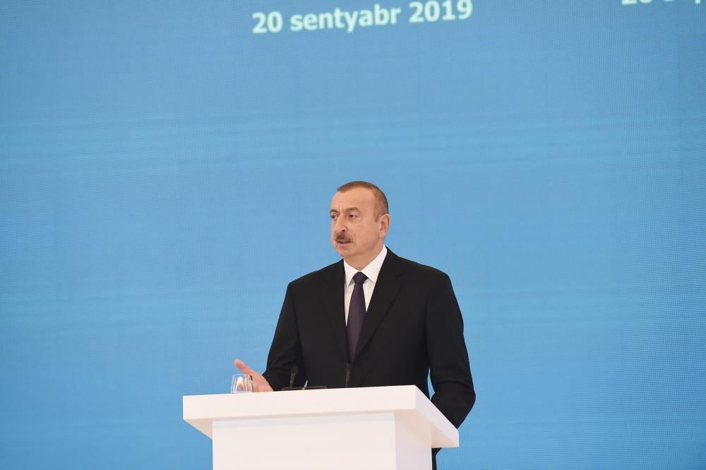President Ilham Aliyev attended ceremony to mark 25th anniversary of Contract of the Century and Oil Workers Day (PHOTO)