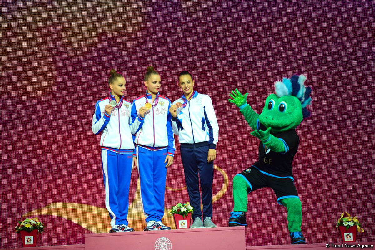 Awarding ceremony of winners of 37th Rhythmic Gymnastics World Championships held in Baku (PHOTO)