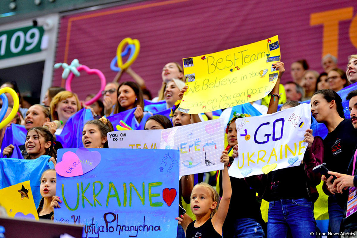 Spectators of World Championships in Baku admire gymnasts’ grace (PHOTO)