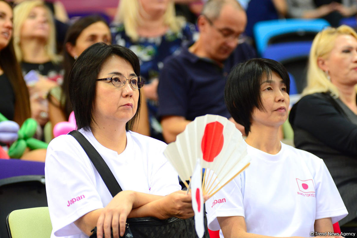 Spectators of World Championships in Baku admire gymnasts’ grace (PHOTO)